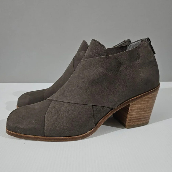 Eileen Fisher Ember Low Ankle Bootie Rye Taupe Brown Tumbled Leather Size 10 - Picture 1 of 13